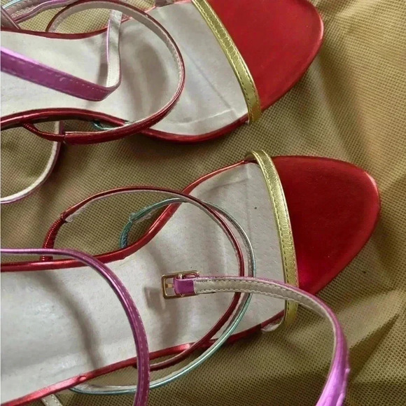 Sale Revole Raye Metallic Wraparound Sandal Heel - Picture 8 of 9